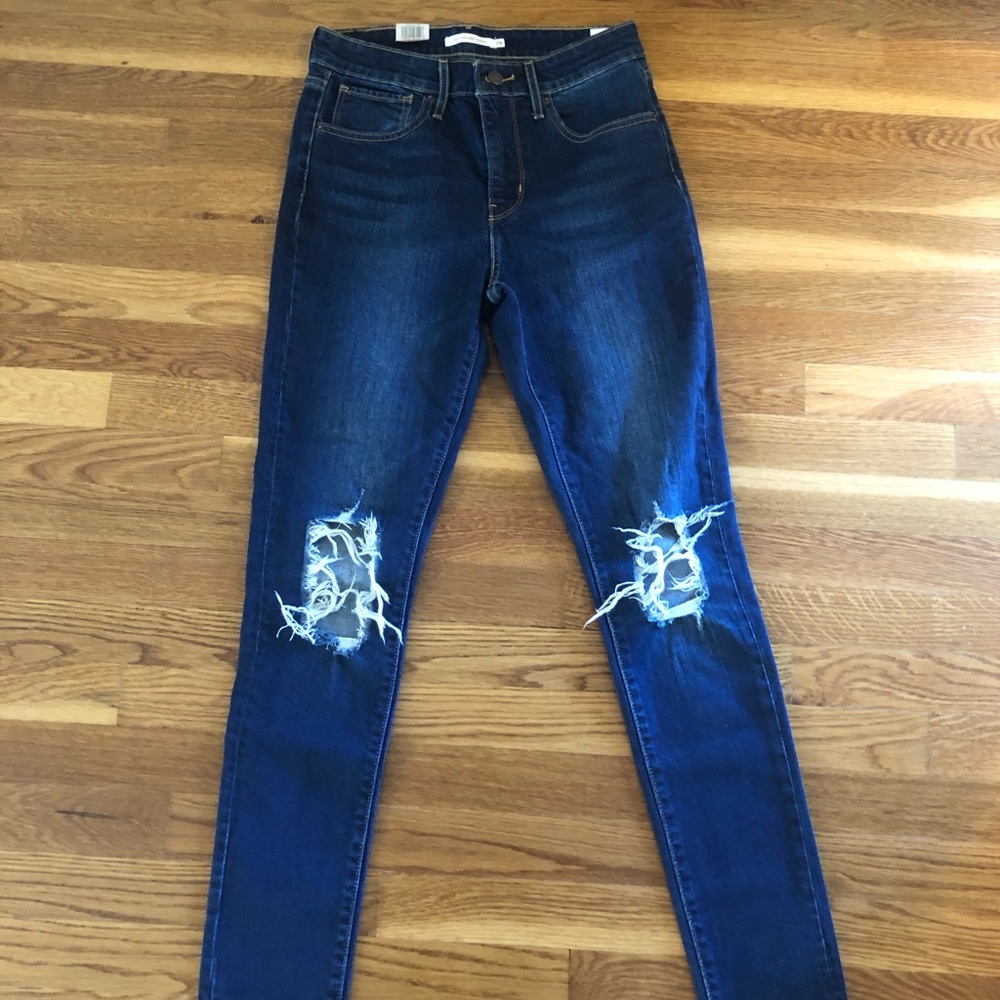 Levi’s 721 High Rise Skinny size 28 BRAND NEW!